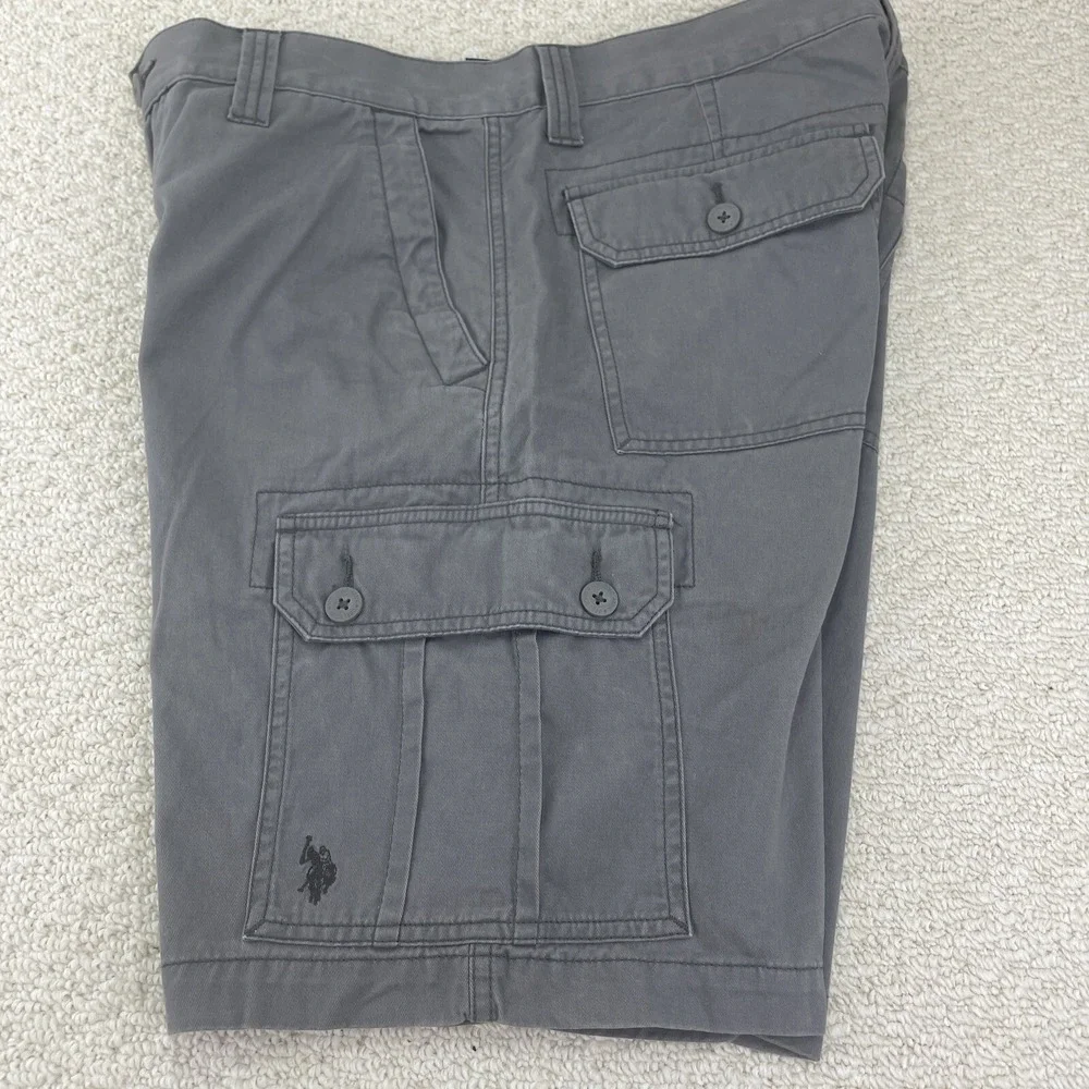US Polo Assn. Cargo Shorts Men's Waist 36 X 10 Flap Pockets Gray Hiking Beach‎